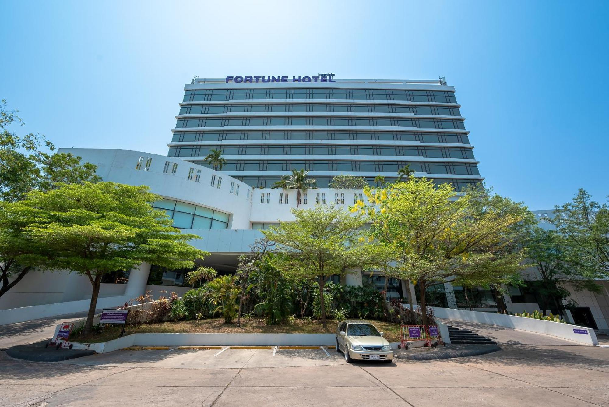 Fortune Hotel Korat- Sha Plus Накхонратчасіма Екстер'єр фото